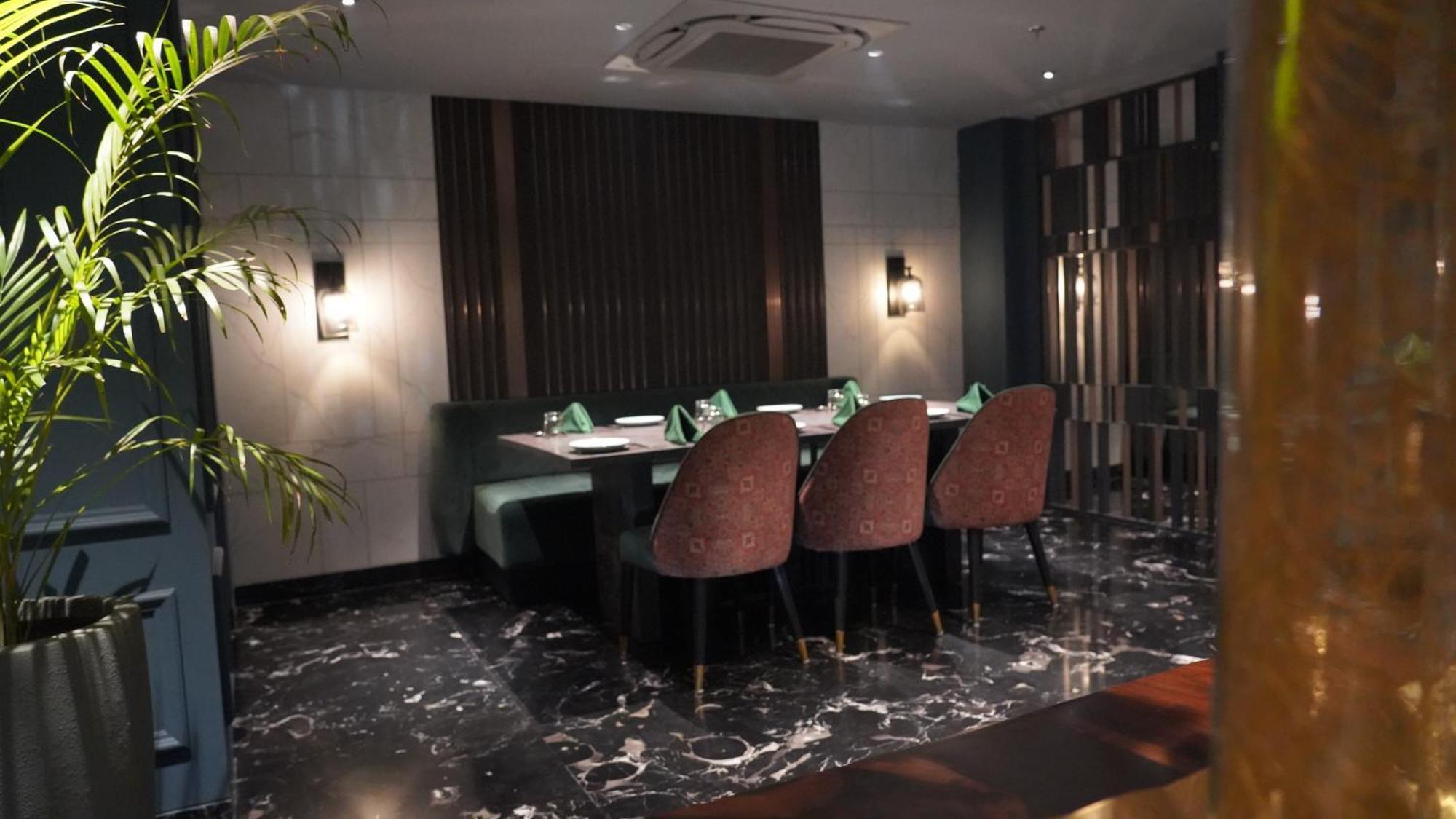 Hotel Seasons Radźkot Zewnętrze zdjęcie